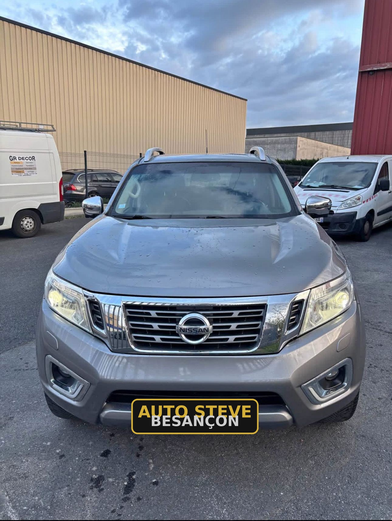 NISSAN NAVARA