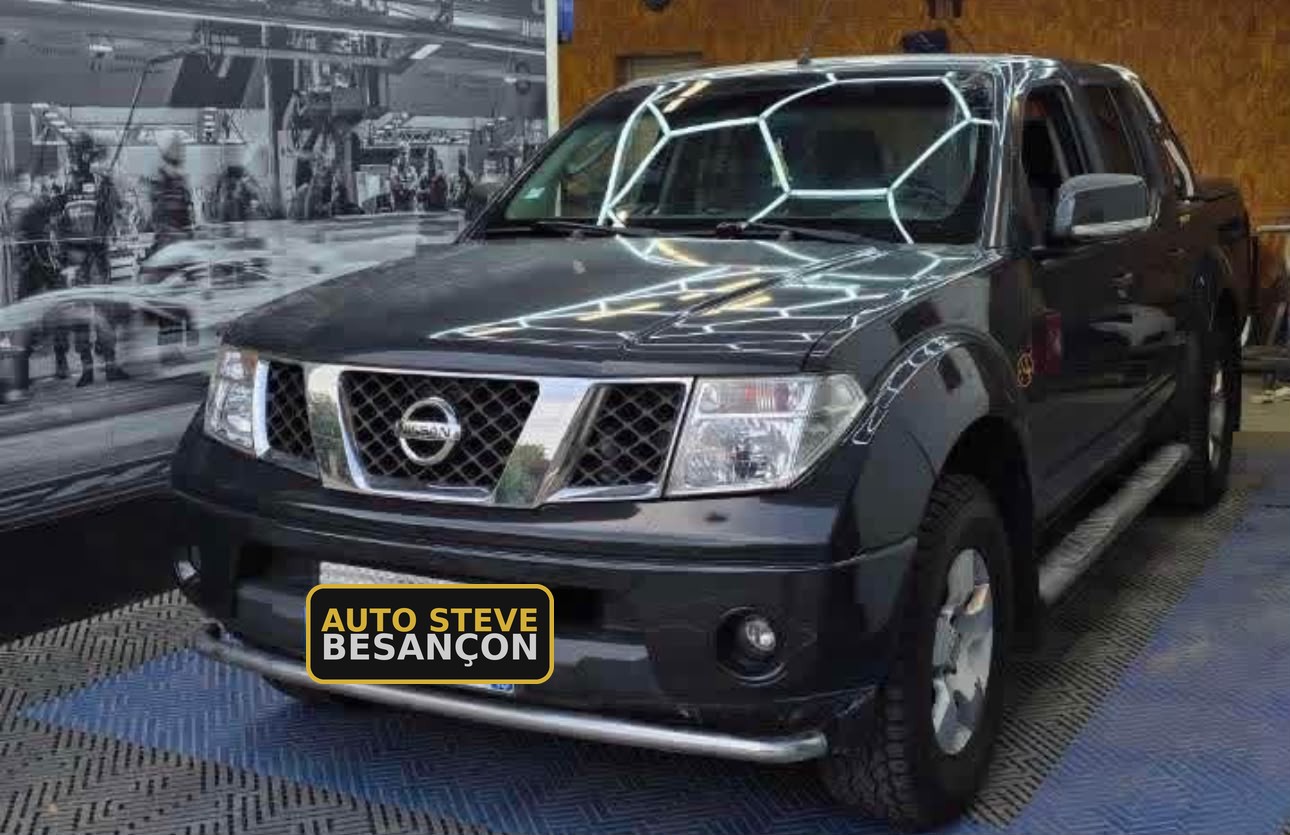 NISSAN NAVARA